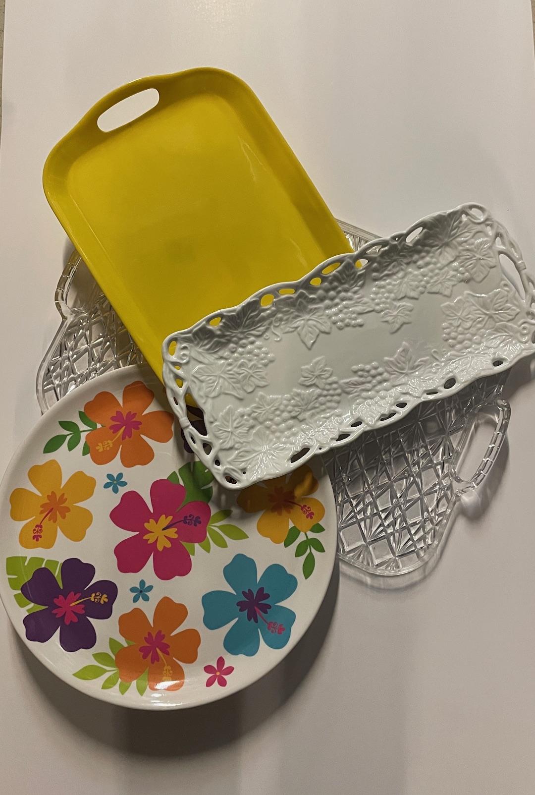 Image of /serving /trays